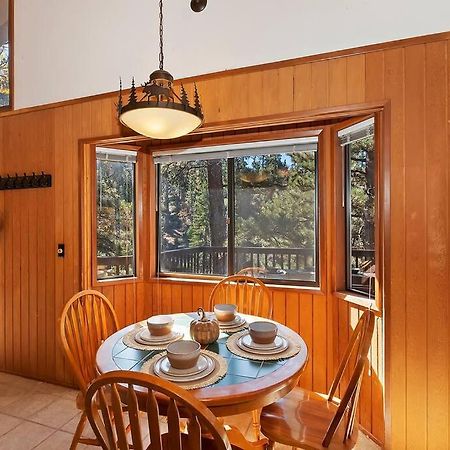 Everwood Serenity Treehouse Ontrail Head/Sledding Big Bear Lake Exterior foto