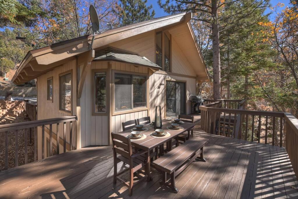 Everwood Serenity Treehouse Ontrail Head/Sledding Big Bear Lake Exterior foto